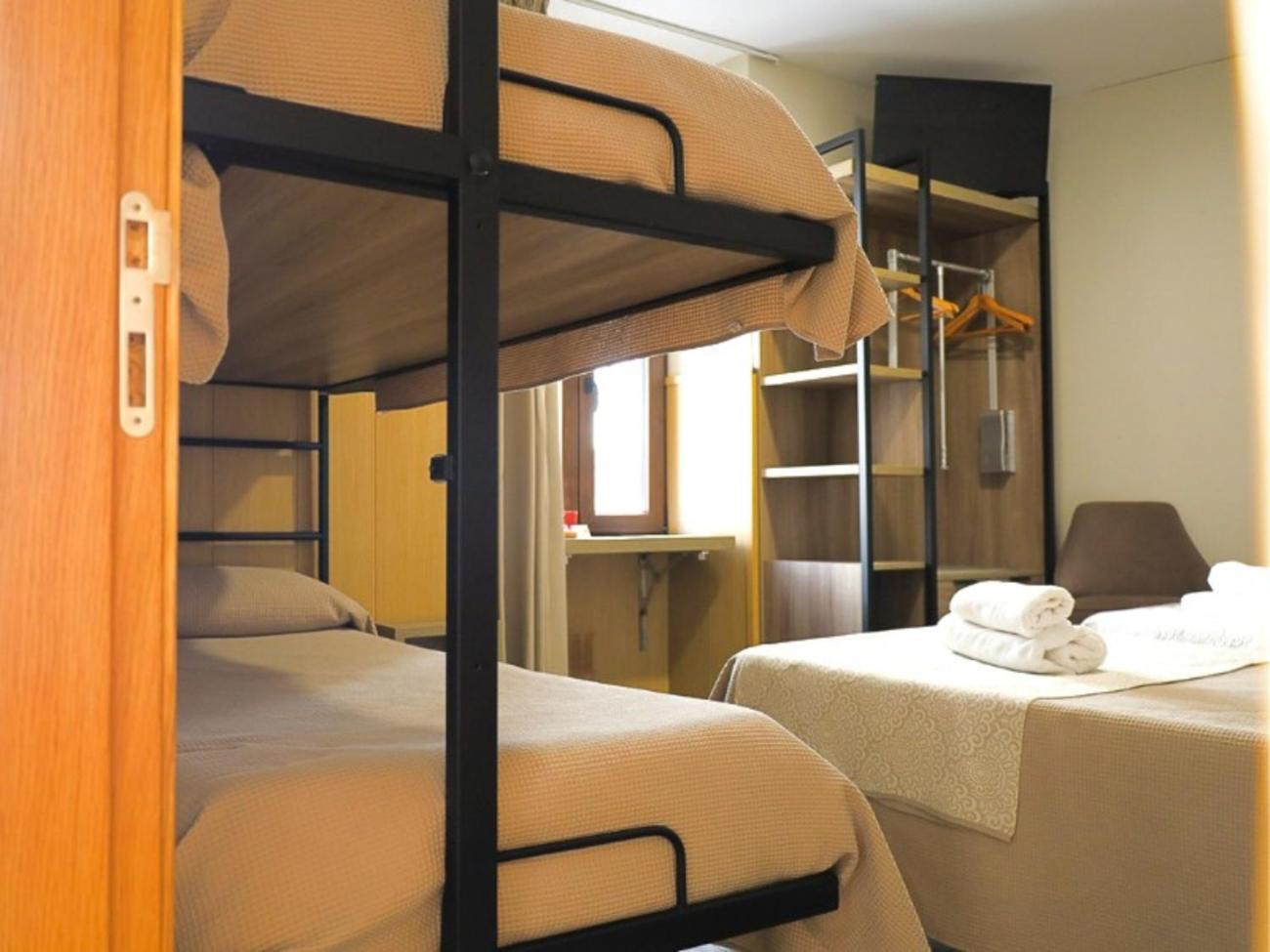 Hospedium Dlj Hostal Tematico Desde La Juderia Arjona Buitenkant foto
