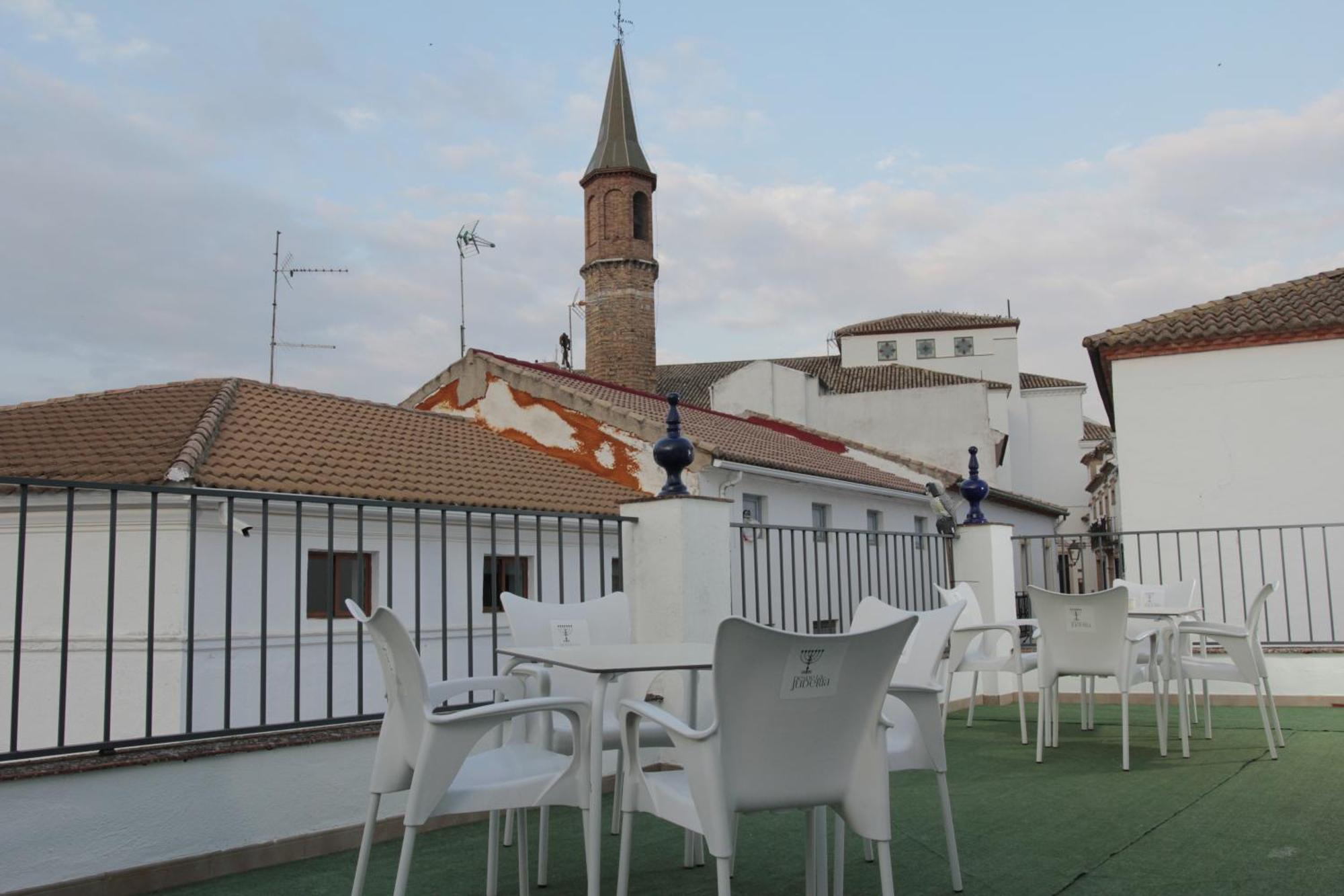Hospedium Dlj Hostal Tematico Desde La Juderia Arjona Buitenkant foto